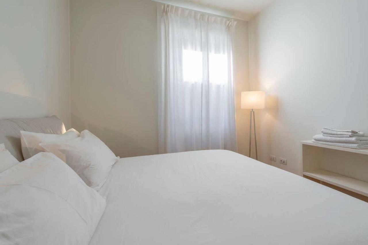 Joivy 1Br Apt In Isola With Stunning View To Bosco Verticale Milan Exterior photo