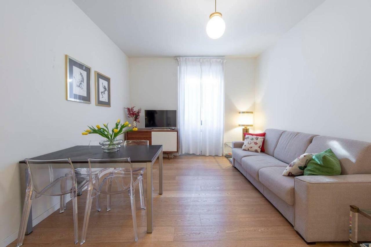 Joivy 1Br Apt In Isola With Stunning View To Bosco Verticale Milan Exterior photo