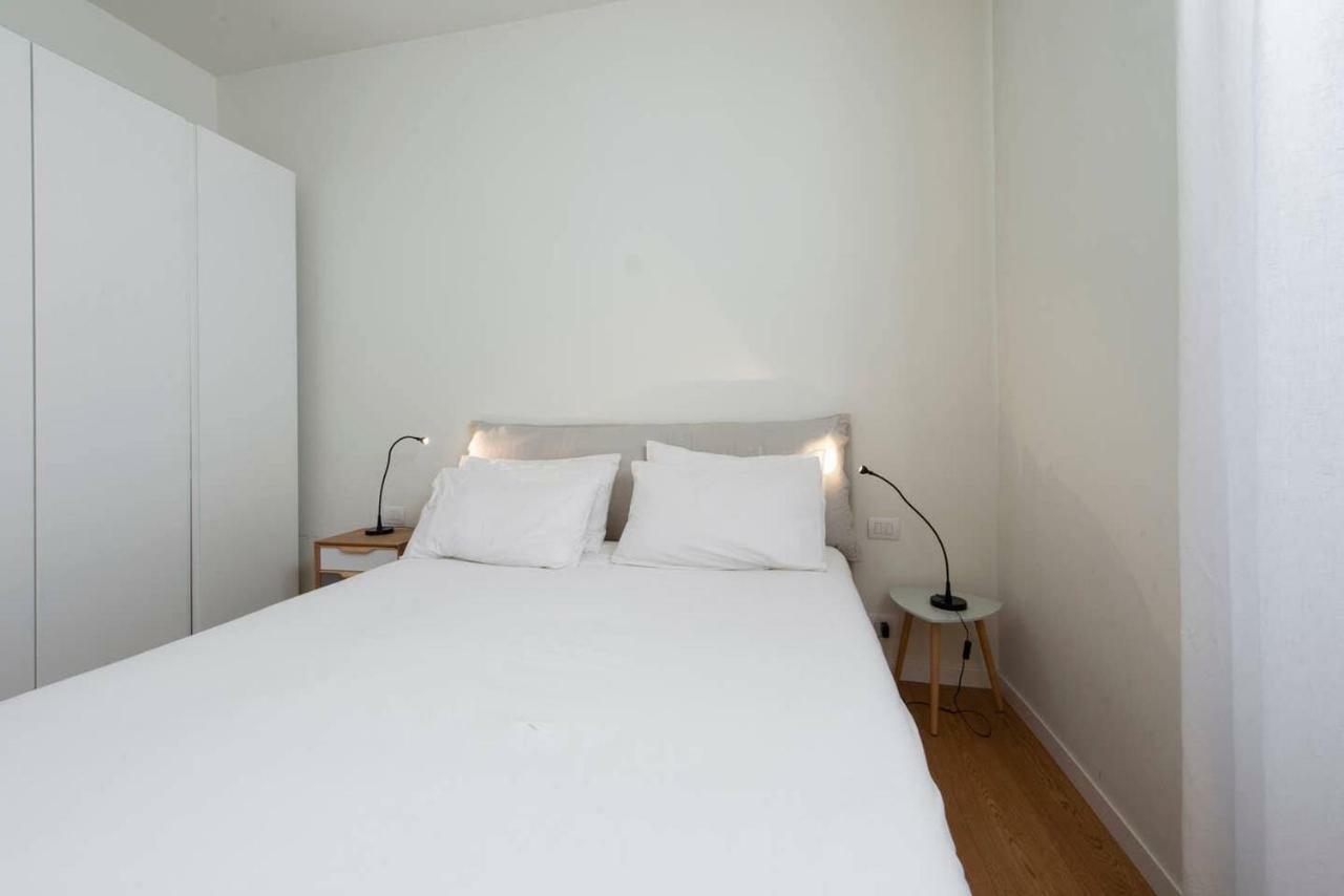 Joivy 1Br Apt In Isola With Stunning View To Bosco Verticale Milan Exterior photo